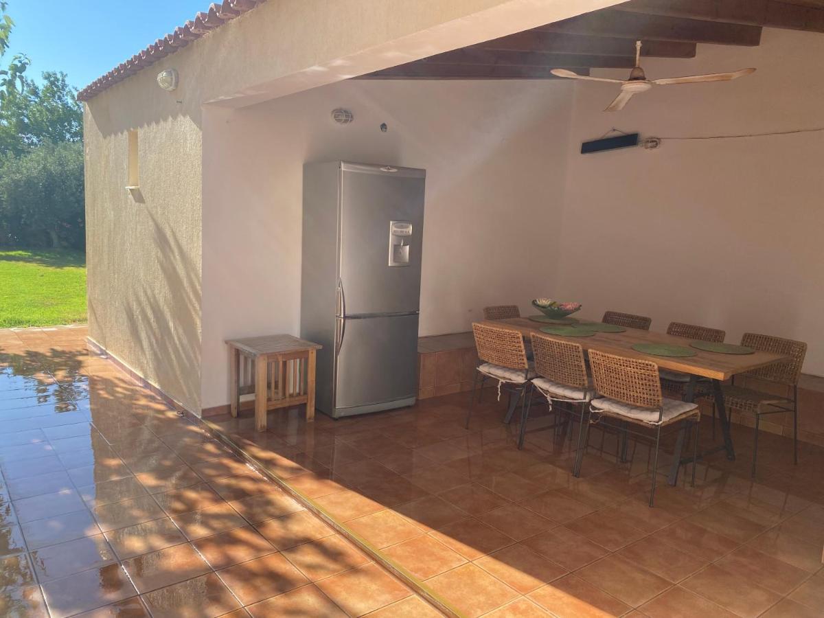 Relaxing Villa With Swimming Pool And Garden Agios Georgios  Luaran gambar