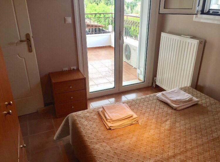 Relaxing Villa With Swimming Pool And Garden Agios Georgios  Luaran gambar