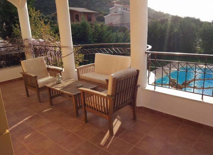 Relaxing Villa With Swimming Pool And Garden Agios Georgios  Luaran gambar
