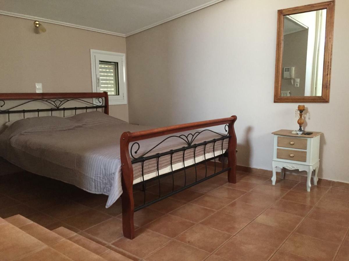 Relaxing Villa With Swimming Pool And Garden Agios Georgios  Luaran gambar