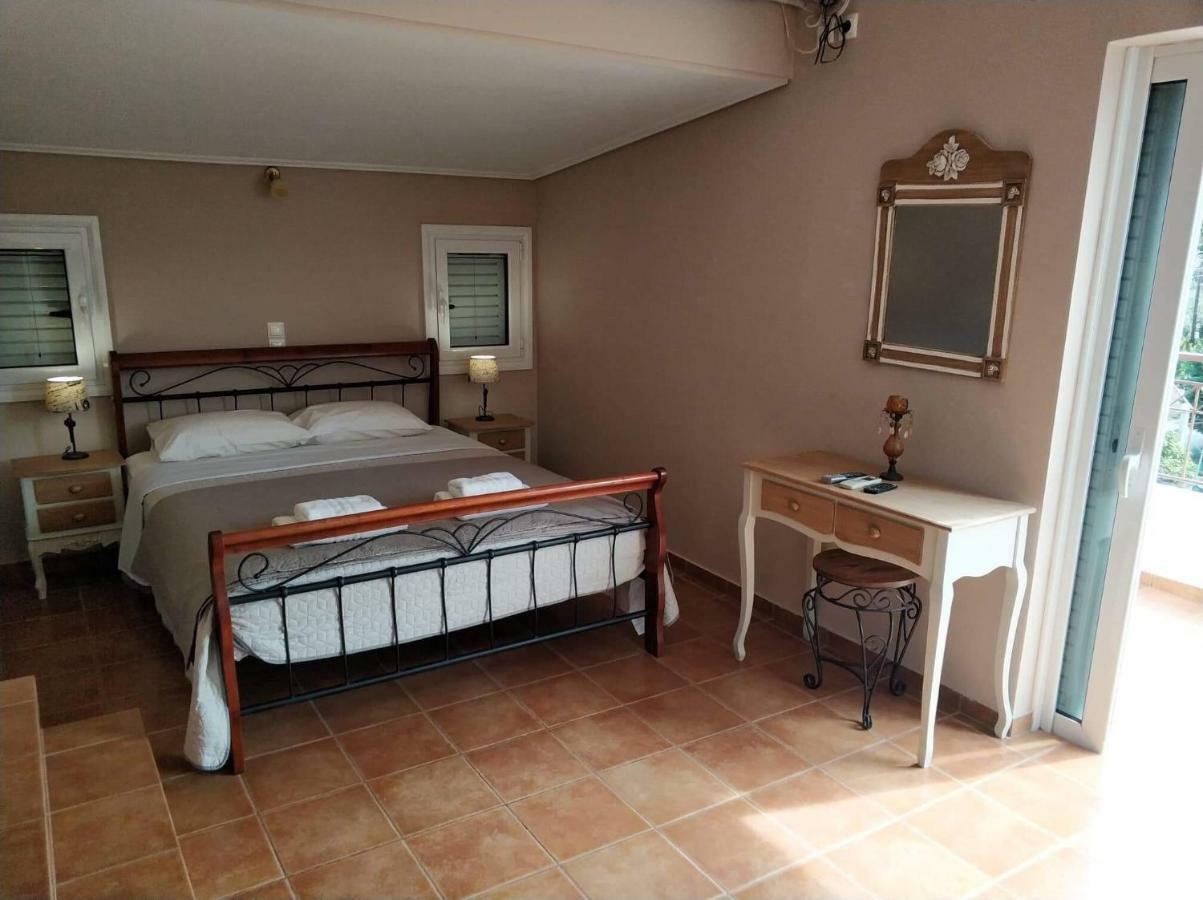 Relaxing Villa With Swimming Pool And Garden Agios Georgios  Luaran gambar